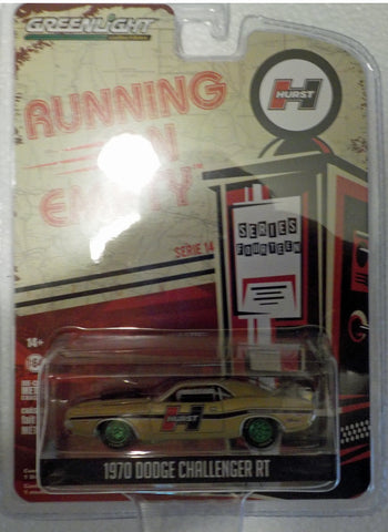 1970 Dodge Challenger RT Gold ( Chase Car ). 1/64 Diecast